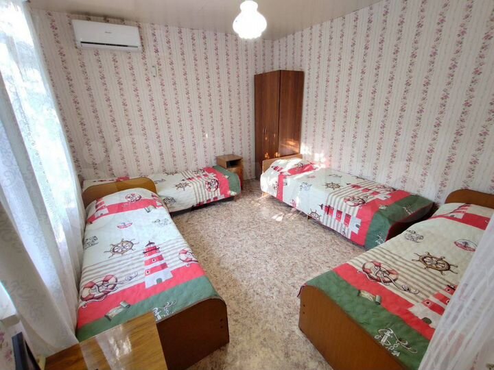 Комната 20 м² в 5-к., 1/1 эт.