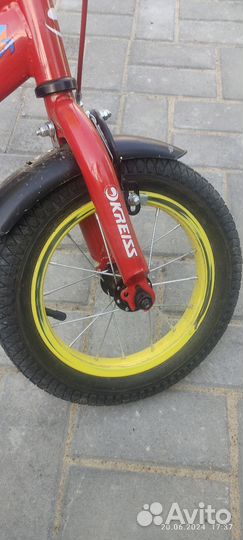 Детский велосипед 12