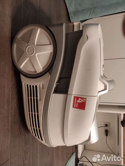 Моющий пылесос Zelmer AquaqWelt Plus