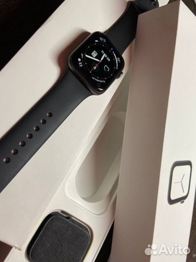 Apple Watch 4 44mm Space Gray