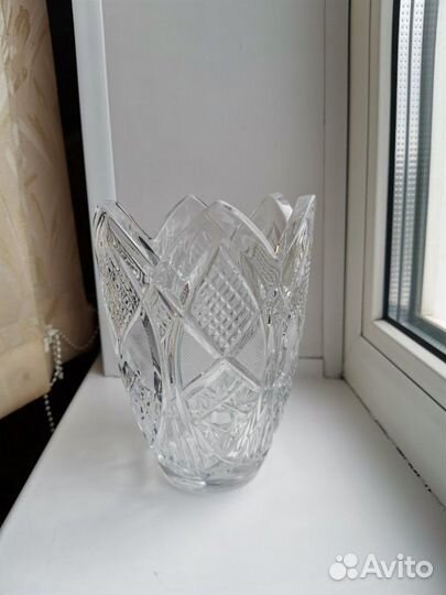 Хрустальная ваза