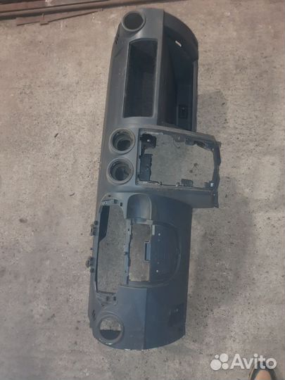 Панель Renault Logan