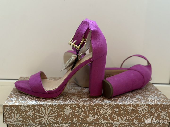 Босоножки Mohito фуксия 40