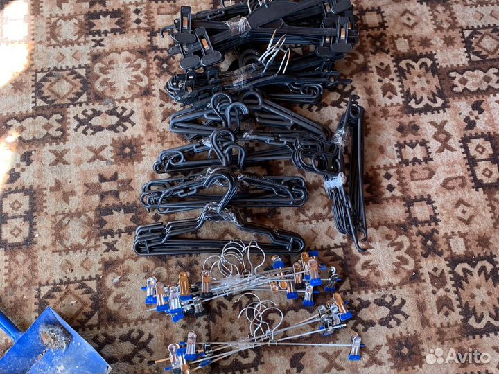 Вешалки разные