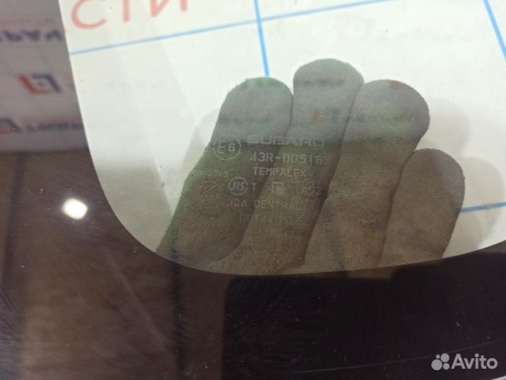 Стекло кузовное глухое левое Subaru Impreza (G12)