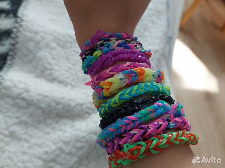 Браслеты и колечки из резинок на заказ