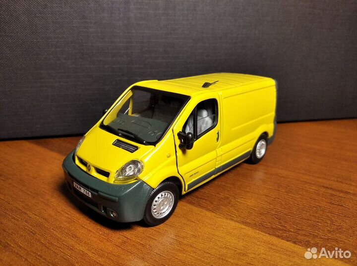 Renault Trafic Van