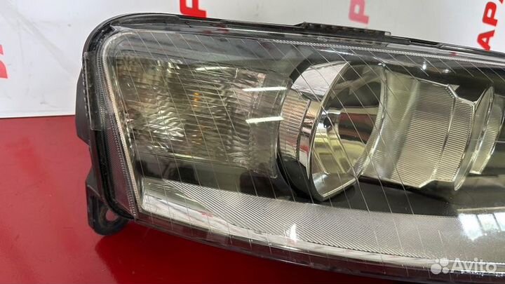 Фара галогеновая правая Audi A6 C6 2.0 BRE TDI