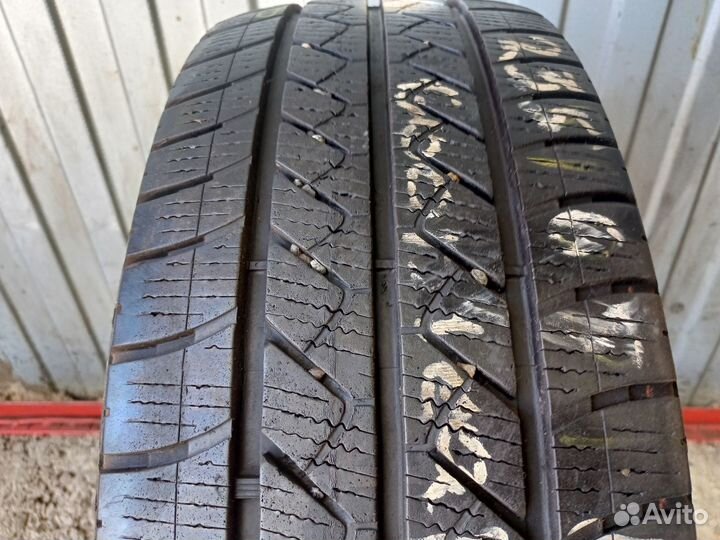 Goodyear Vector 4Seasons Cargo 235/65 R16C