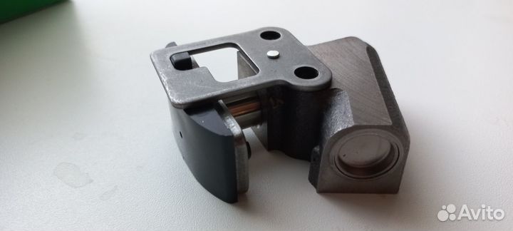 Натяжитель цепи Nissan