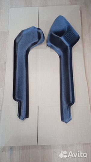 Передние накладки ковролина Лада Ларгус с подпяточ