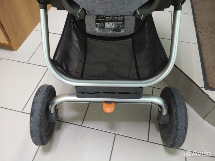 Прогулочная коляска stokke