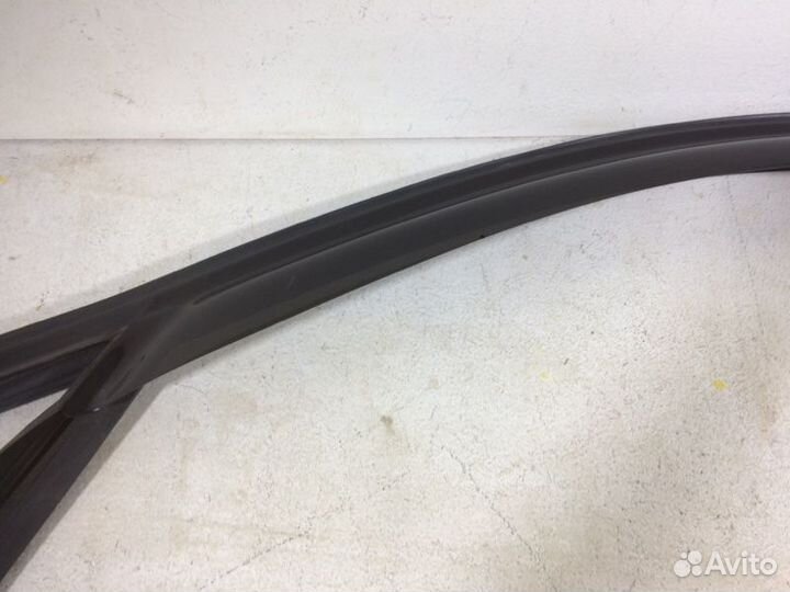 Уплотнитель двери/стекла (бархотка) BMW X3