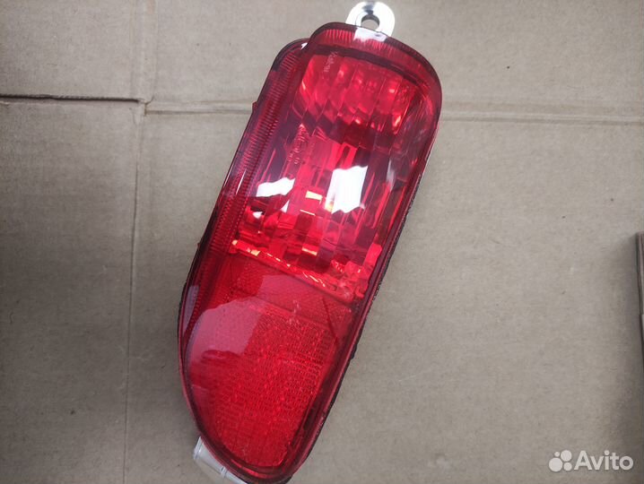 Отражатель в задний бампер правый / opel Corsa-C