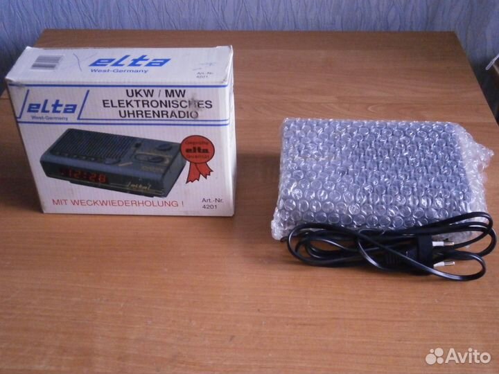 Часы-радио с будильником Elta 4201, Германия