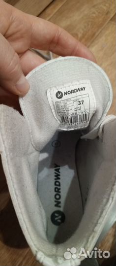 Коньки фигурные 37 размер