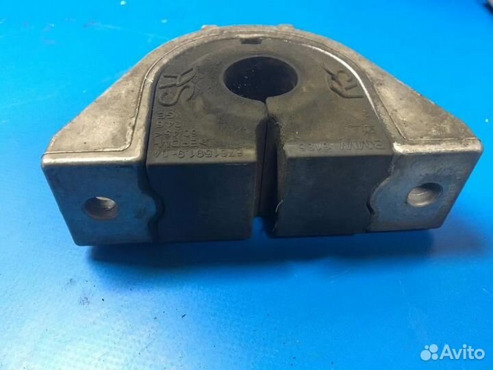 Кронштейн стабилизатора передний BMW 5-серия E60