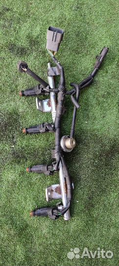 Форсунка топливная Mazda 6 2.0