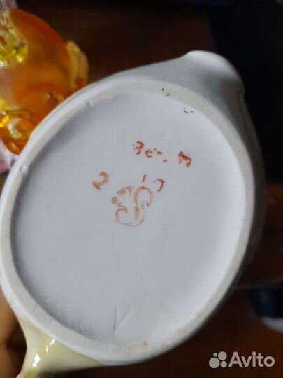 Рыбка из стекла и рыбка