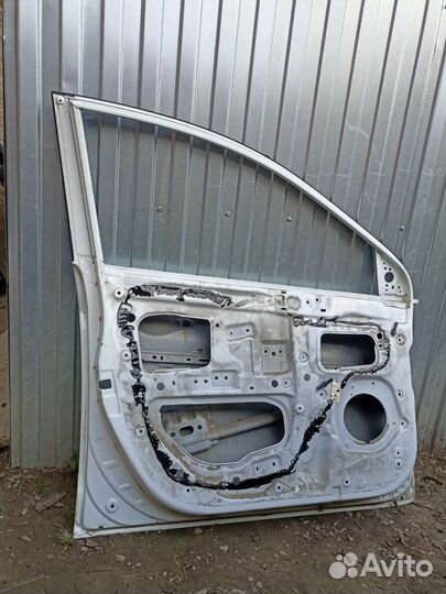 Дверь на hyundai solaris