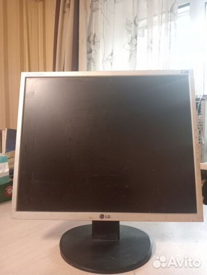 Монитор Samsung