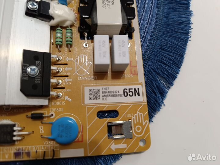 Запчасти на телевизор Samsung eu65nu7100uxru