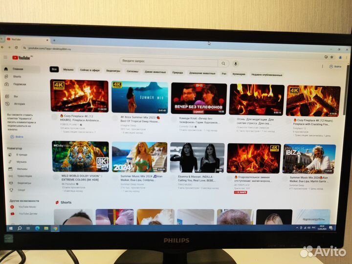 Широкоформатный монитор Philips (21,5