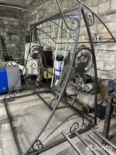 Садовая качеля