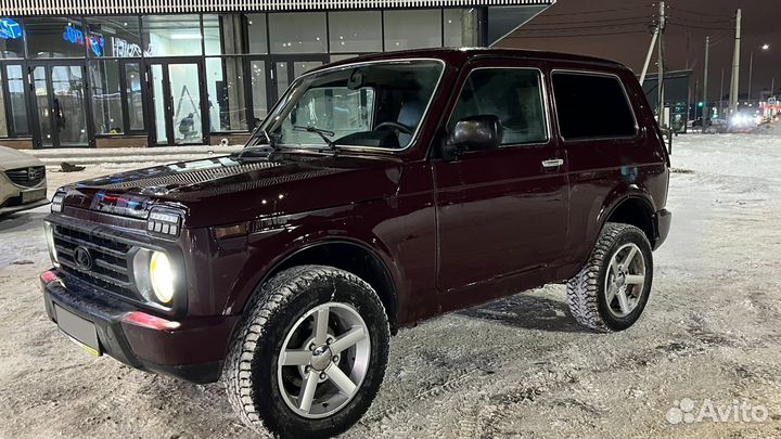 LADA 4x4 (Нива) 1.7 МТ, 2013, 170 000 км