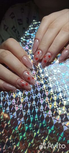 Нужна модель на гель-лак