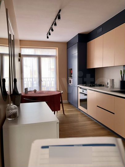 2-к. квартира, 59 м², 2/4 эт.