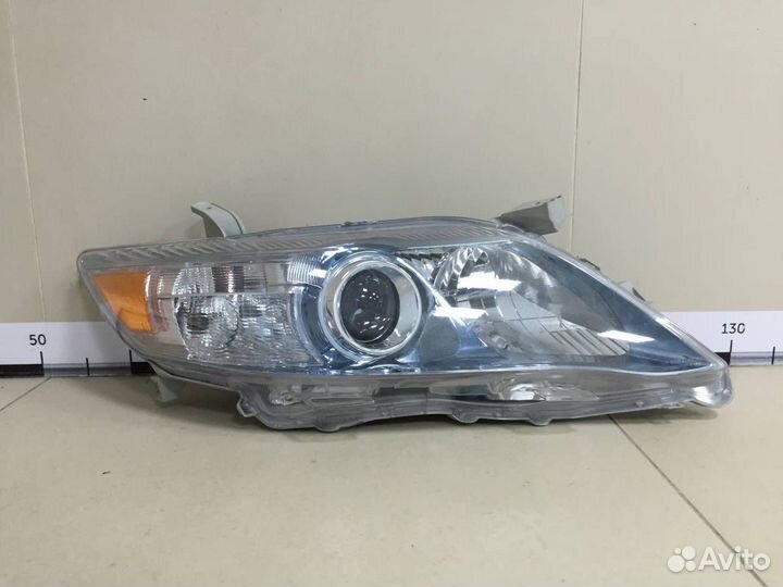 Фара правая Toyota Camry