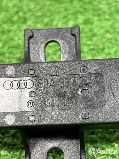 Антенна Audi Q7 4M0 2020