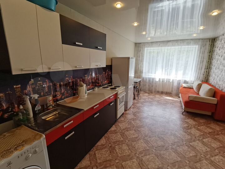 Комната 18,2 м² в > 9-к., 2/5 эт.