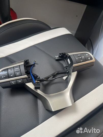 Кнопки руля LX450d / LX570