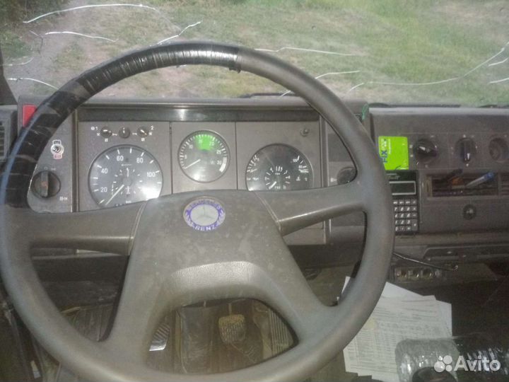 Mercedes-Benz 814, 1993