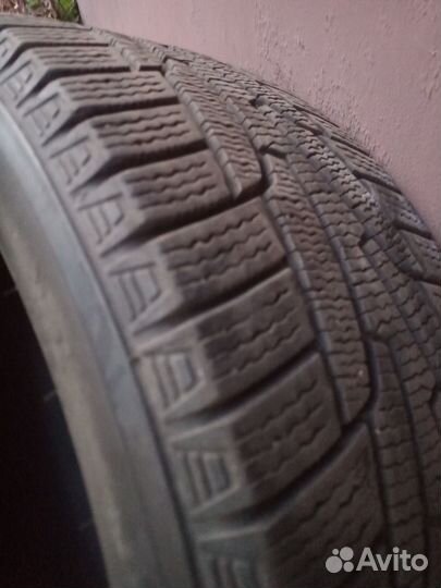 Marshal I'Zen Ice King KW21 215/55 R17