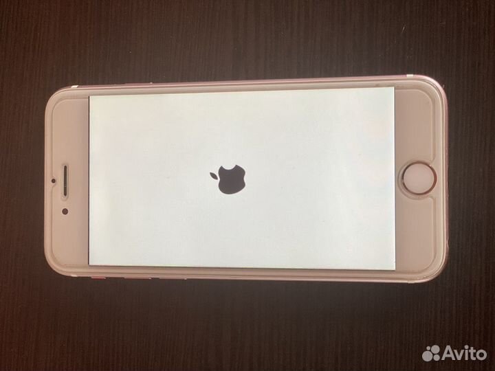 Телефон iPhone 6s