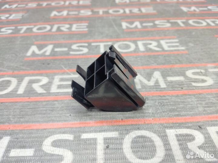 Крепеж Mercedes-Benz C-Class W204 271.950 2007