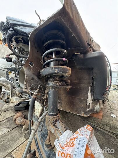 Daewoo nexia Стойки передние в сборе