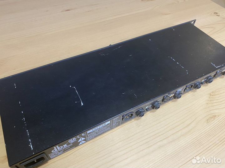 Аналоговый компрессор dbx 166xl