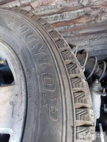 Dunlop SP LT Winter 215/65 R16