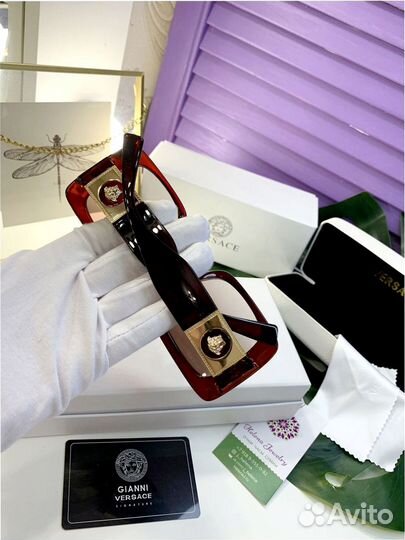 Солнцезащитные очки Versace коричневые (116)