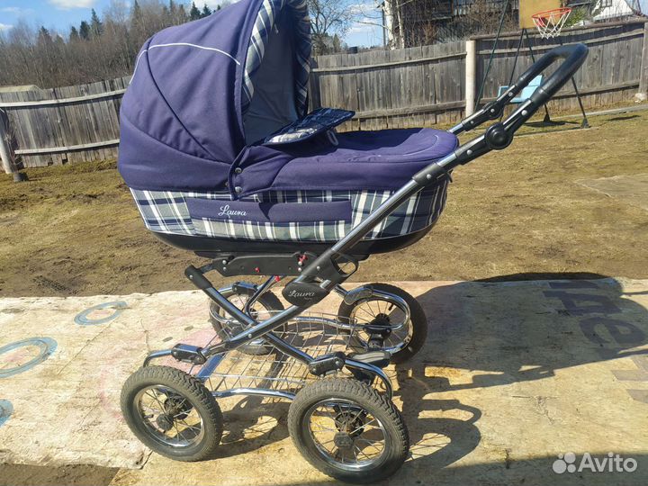 Коляска 2 в 1 Laura new