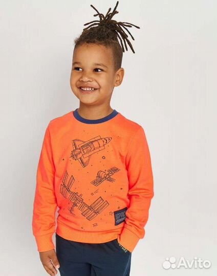 Новая толстовка 122см