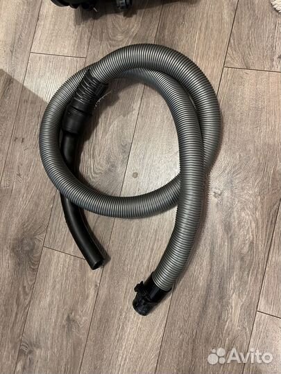 Пылесос Samsung SC8835 на запчасти