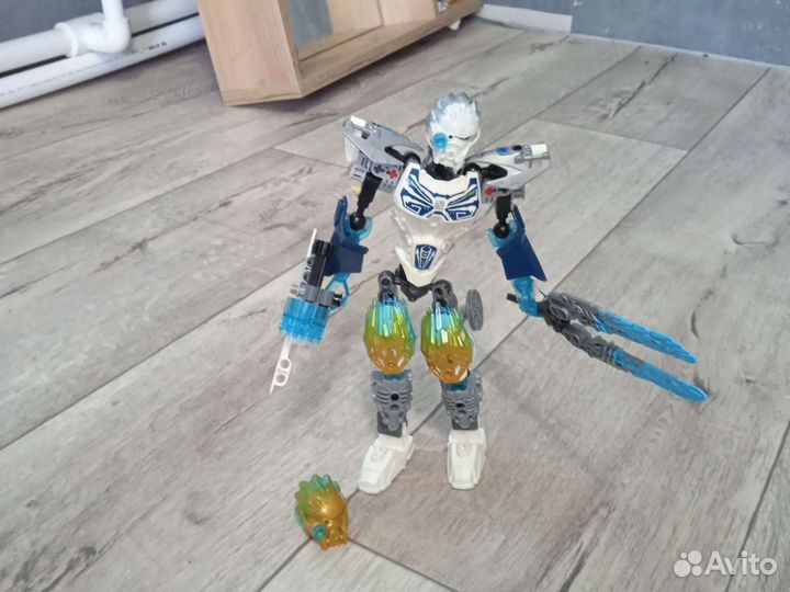 Lego bionicle