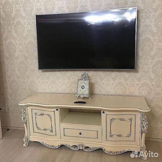Тв Тумба