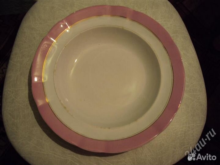 Две Суповых тарелки фаянс с клеймом Товарищества