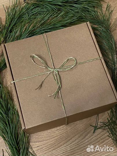 Новогодний подарочный бокс